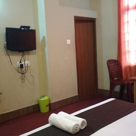Hotel Pradhan Residency 甘托克 外观 照片