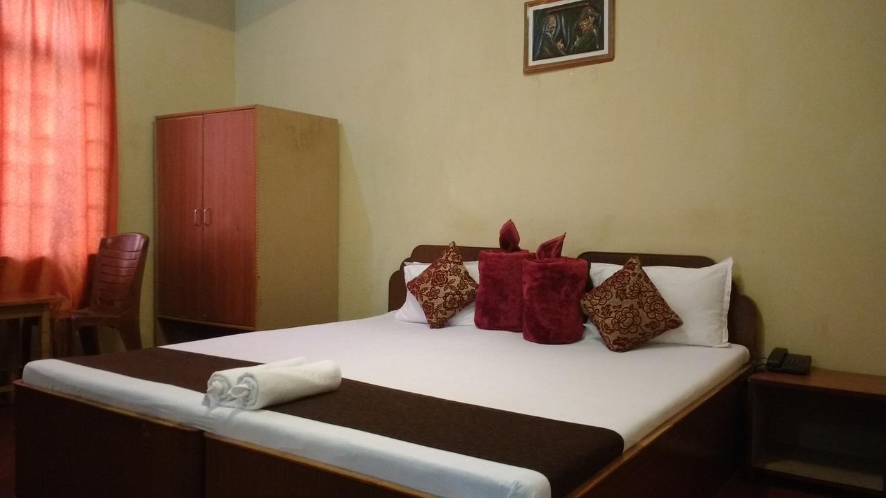 Hotel Pradhan Residency 甘托克 外观 照片